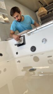 Dettaglio showroom area piscine e spa